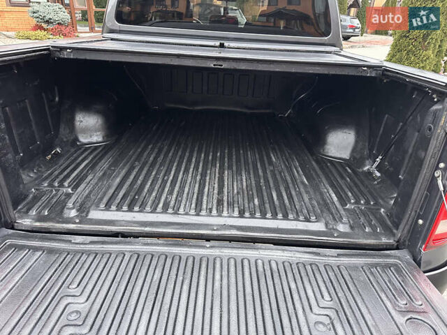 Серый Фольксваген Амарок, объемом двигателя 2 л и пробегом 148 тыс. км за 22000 $, фото 27 на Automoto.ua