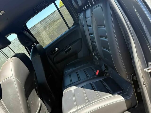 Серый Фольксваген Амарок, объемом двигателя 3 л и пробегом 48 тыс. км за 17200 $, фото 9 на Automoto.ua