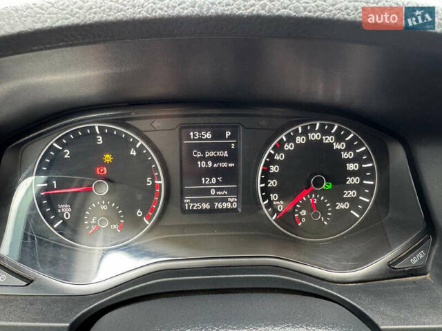 Серый Фольксваген Амарок, объемом двигателя 2.97 л и пробегом 172 тыс. км за 31000 $, фото 10 на Automoto.ua