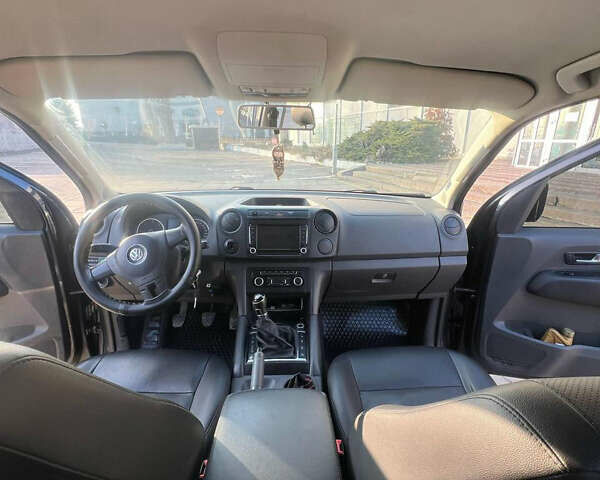 Синій Фольксваген Амарок, об'ємом двигуна 1.97 л та пробігом 302 тис. км за 13500 $, фото 11 на Automoto.ua