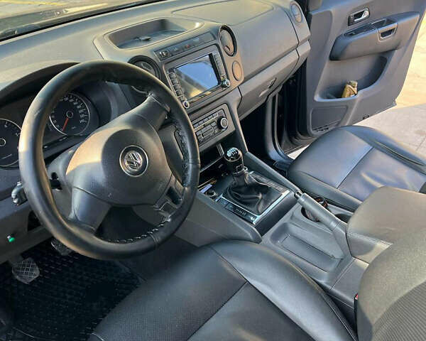 Синій Фольксваген Амарок, об'ємом двигуна 1.97 л та пробігом 302 тис. км за 13500 $, фото 10 на Automoto.ua