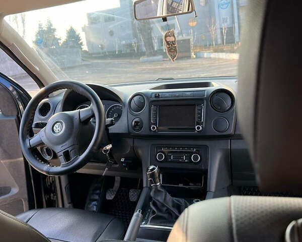 Синій Фольксваген Амарок, об'ємом двигуна 1.97 л та пробігом 302 тис. км за 13500 $, фото 14 на Automoto.ua
