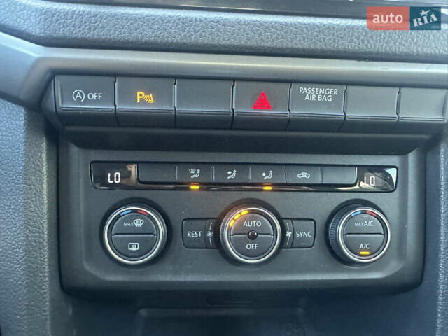 Фольксваген Амарок 2017 в Житомире на Automoto.ua Синий Фольксваген Амарок, объемом двигателя 3 л и пробегом 192 тыс. км за 28500 $, фото 33 на Automoto.ua