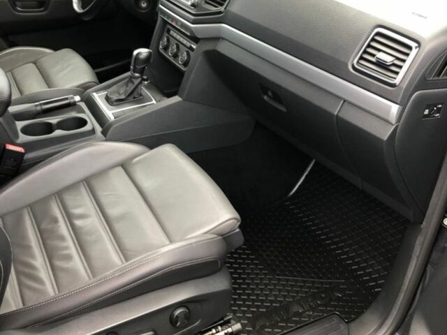 Синий Фольксваген Амарок, объемом двигателя 3 л и пробегом 100 тыс. км за 13800 $, фото 12 на Automoto.ua