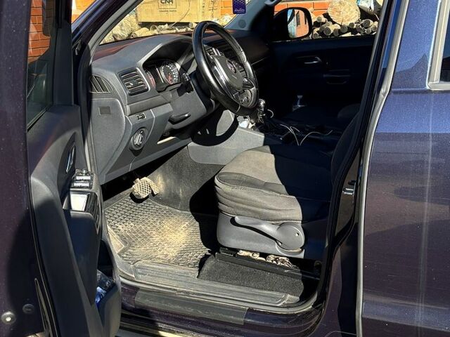 Фольксваген Амарок 2018 в Прилуках на Automoto.ua Синий Фольксваген Амарок, объемом двигателя 2 л и пробегом 252 тыс. км за 25000 $, фото 4 на Automoto.ua