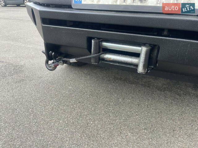 Зеленый Фольксваген Амарок, объемом двигателя 1.97 л и пробегом 300 тыс. км за 14900 $, фото 1 на Automoto.ua