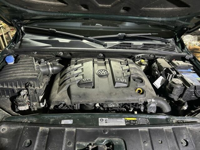 Зеленый Фольксваген Амарок, объемом двигателя 3 л и пробегом 173 тыс. км за 35500 $, фото 1 на Automoto.ua