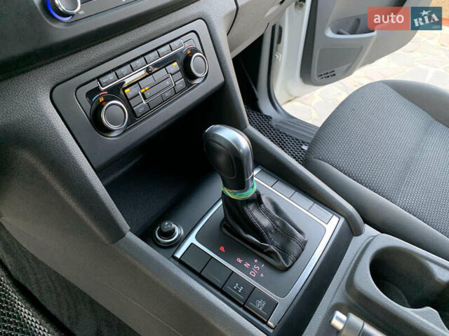 Зеленый Фольксваген Амарок, объемом двигателя 3 л и пробегом 173 тыс. км за 35500 $, фото 6 на Automoto.ua