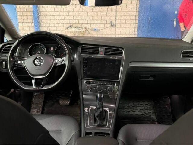 Білий Фольксваген Arteon, об'ємом двигуна 0 л та пробігом 156 тис. км за 10500 $, фото 2 на Automoto.ua