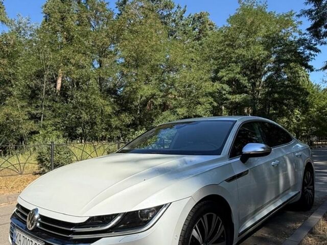 Білий Фольксваген Arteon, об'ємом двигуна 2 л та пробігом 160 тис. км за 25002 $, фото 1 на Automoto.ua