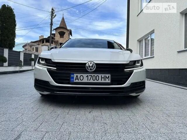 Белый Фольксваген Arteon, объемом двигателя 1.98 л и пробегом 200 тыс. км за 27500 $, фото 6 на Automoto.ua