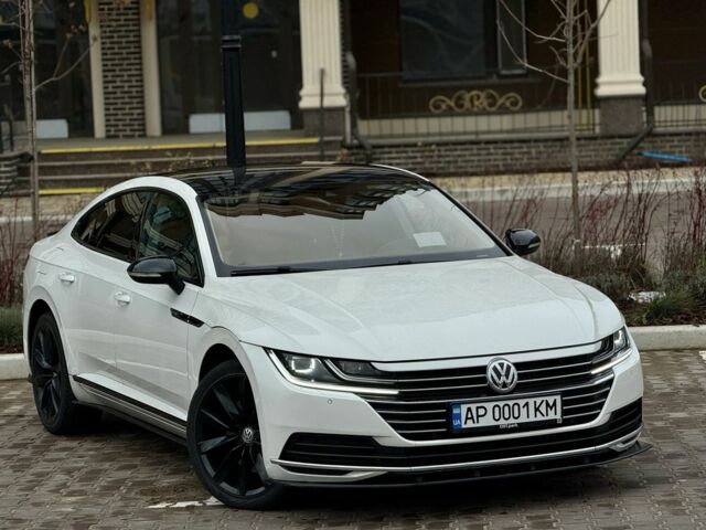 Белый Фольксваген Arteon, объемом двигателя 2 л и пробегом 133 тыс. км за 25000 $, фото 1 на Automoto.ua