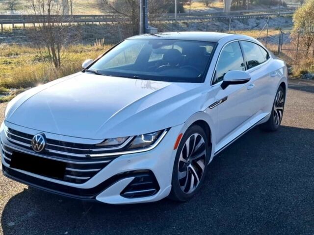 Белый Фольксваген Arteon, объемом двигателя 2 л и пробегом 69 тыс. км за 18000 $, фото 1 на Automoto.ua