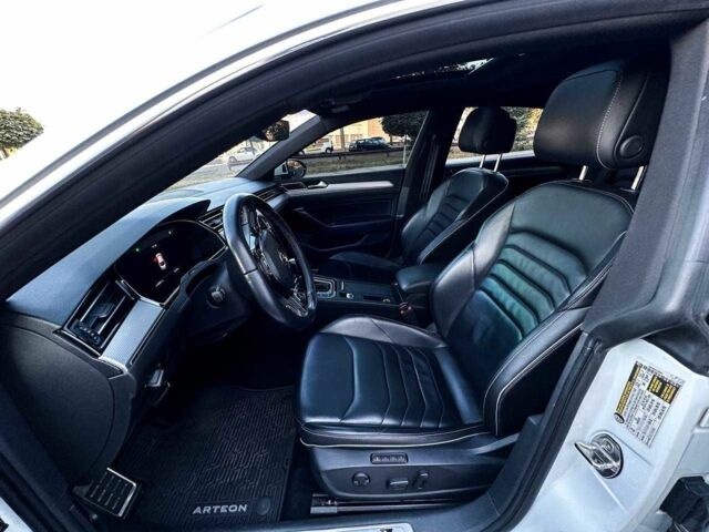 Белый Фольксваген Arteon, объемом двигателя 2 л и пробегом 46 тыс. км за 22000 $, фото 5 на Automoto.ua