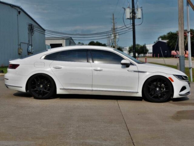 Белый Фольксваген Arteon, объемом двигателя 2 л и пробегом 17 тыс. км за 10000 $, фото 3 на Automoto.ua