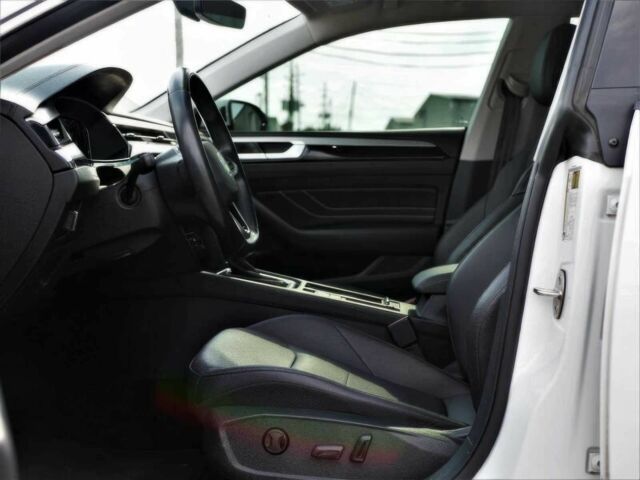 Белый Фольксваген Arteon, объемом двигателя 2 л и пробегом 17 тыс. км за 10000 $, фото 8 на Automoto.ua