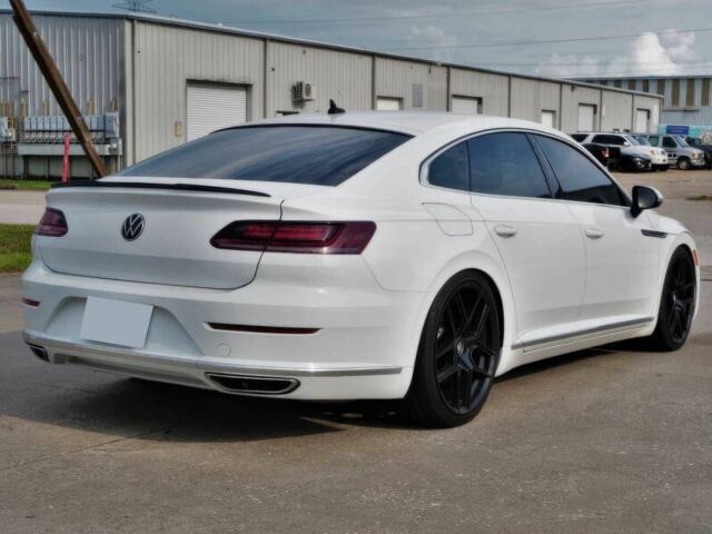 Белый Фольксваген Arteon, объемом двигателя 2 л и пробегом 17 тыс. км за 10000 $, фото 5 на Automoto.ua