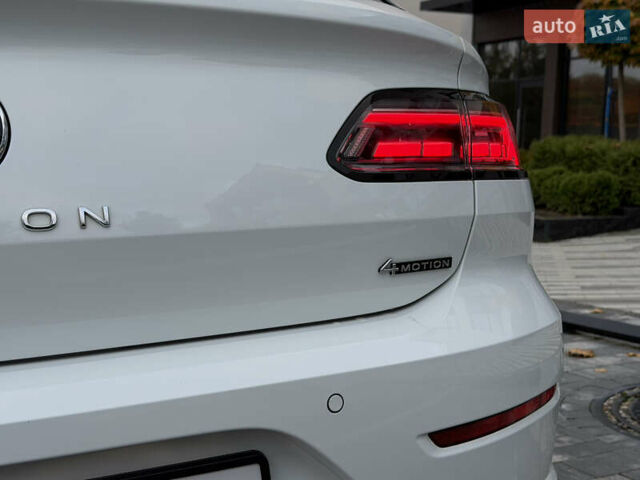 Белый Фольксваген Arteon, объемом двигателя 2 л и пробегом 93 тыс. км за 41500 $, фото 22 на Automoto.ua