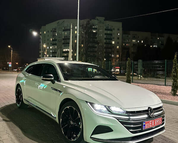 Белый Фольксваген Arteon, объемом двигателя 1.97 л и пробегом 158 тыс. км за 36900 $, фото 1 на Automoto.ua