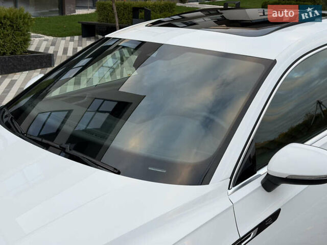 Белый Фольксваген Arteon, объемом двигателя 2 л и пробегом 93 тыс. км за 41500 $, фото 15 на Automoto.ua