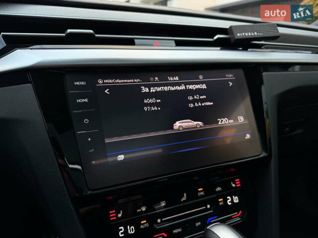 Белый Фольксваген Arteon, объемом двигателя 2 л и пробегом 93 тыс. км за 41500 $, фото 57 на Automoto.ua