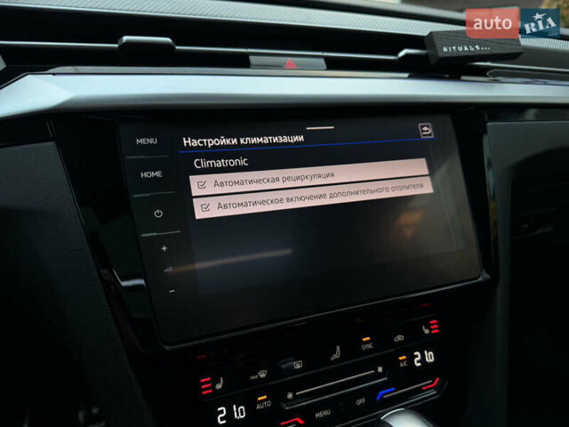 Белый Фольксваген Arteon, объемом двигателя 2 л и пробегом 93 тыс. км за 41500 $, фото 53 на Automoto.ua