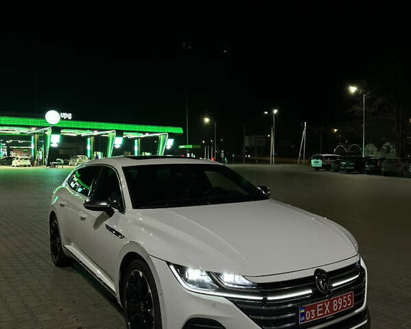 Белый Фольксваген Arteon, объемом двигателя 1.97 л и пробегом 158 тыс. км за 36900 $, фото 9 на Automoto.ua