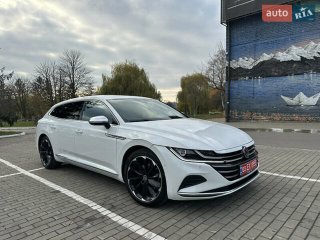 Белый Фольксваген Arteon, объемом двигателя 2 л и пробегом 163 тыс. км за 35700 $, фото 3 на Automoto.ua