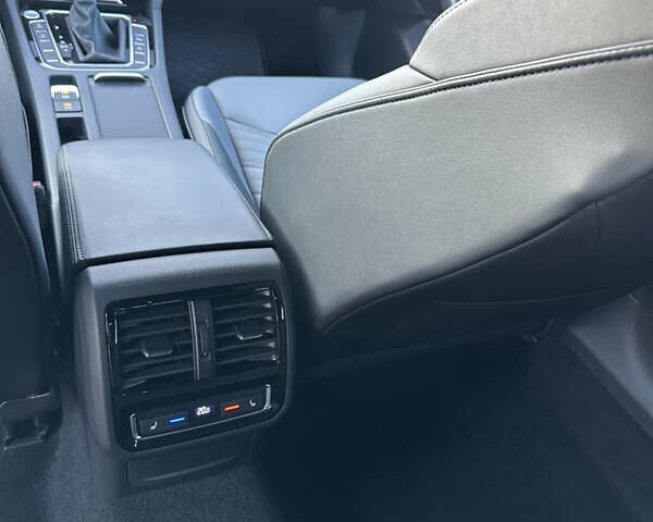 Білий Фольксваген Arteon, об'ємом двигуна 2 л та пробігом 155 тис. км за 36700 $, фото 36 на Automoto.ua