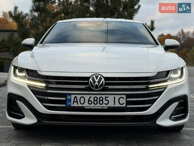 Белый Фольксваген Arteon, объемом двигателя 2 л и пробегом 93 тыс. км за 41500 $, фото 5 на Automoto.ua