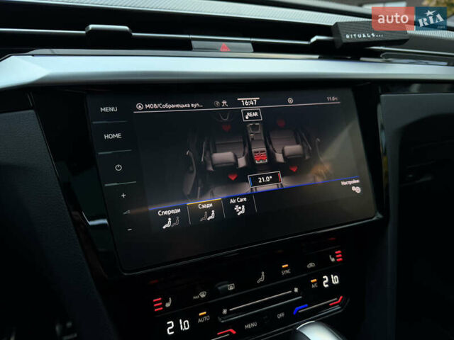 Белый Фольксваген Arteon, объемом двигателя 2 л и пробегом 93 тыс. км за 41500 $, фото 51 на Automoto.ua