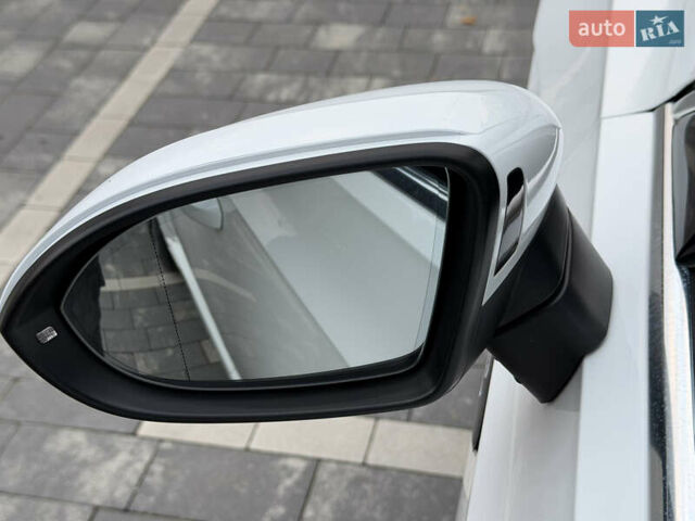 Белый Фольксваген Arteon, объемом двигателя 2 л и пробегом 93 тыс. км за 41500 $, фото 23 на Automoto.ua