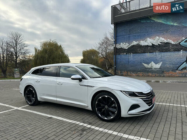 Белый Фольксваген Arteon, объемом двигателя 2 л и пробегом 163 тыс. км за 35700 $, фото 2 на Automoto.ua
