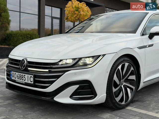 Белый Фольксваген Arteon, объемом двигателя 2 л и пробегом 93 тыс. км за 41500 $, фото 12 на Automoto.ua