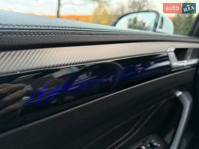 Белый Фольксваген Arteon, объемом двигателя 2 л и пробегом 93 тыс. км за 41500 $, фото 47 на Automoto.ua
