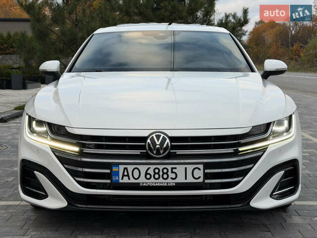 Белый Фольксваген Arteon, объемом двигателя 2 л и пробегом 93 тыс. км за 41500 $, фото 4 на Automoto.ua