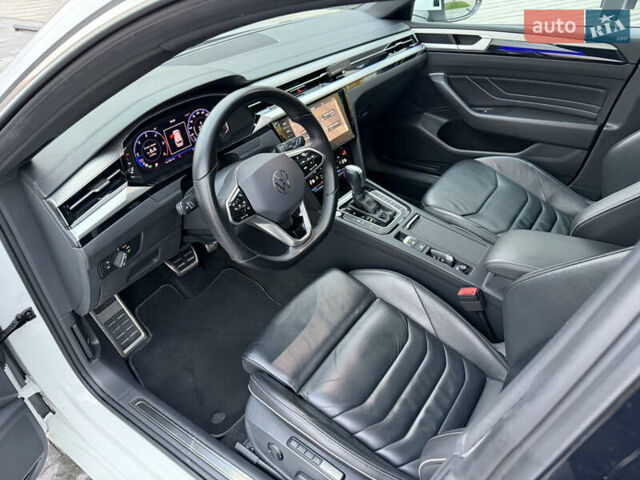 Белый Фольксваген Arteon, объемом двигателя 2 л и пробегом 93 тыс. км за 41500 $, фото 24 на Automoto.ua