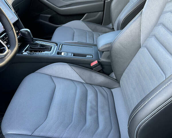 Белый Фольксваген Arteon, объемом двигателя 1.97 л и пробегом 158 тыс. км за 36900 $, фото 15 на Automoto.ua
