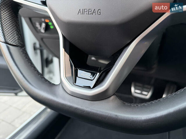 Белый Фольксваген Arteon, объемом двигателя 2 л и пробегом 93 тыс. км за 41500 $, фото 38 на Automoto.ua