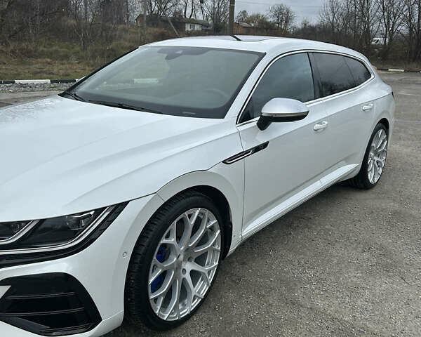 Белый Фольксваген Arteon, объемом двигателя 1.98 л и пробегом 28 тыс. км за 52000 $, фото 6 на Automoto.ua