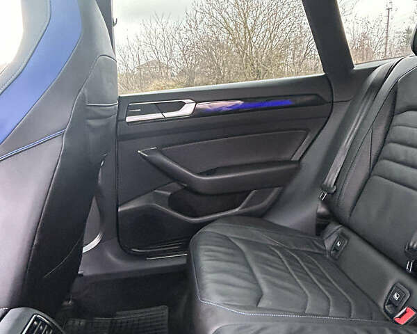 Белый Фольксваген Arteon, объемом двигателя 1.98 л и пробегом 28 тыс. км за 52000 $, фото 17 на Automoto.ua