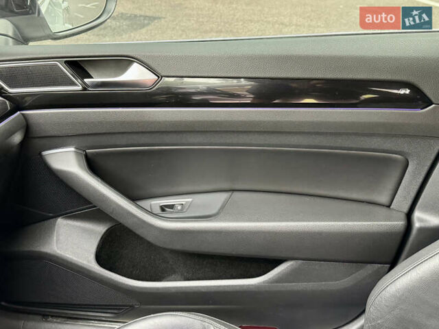 Белый Фольксваген Arteon, объемом двигателя 2 л и пробегом 206 тыс. км за 24500 $, фото 24 на Automoto.ua