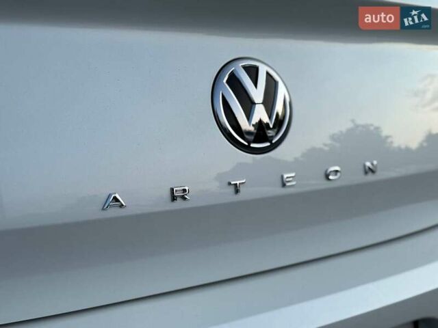 Белый Фольксваген Arteon, объемом двигателя 2 л и пробегом 229 тыс. км за 22000 $, фото 22 на Automoto.ua