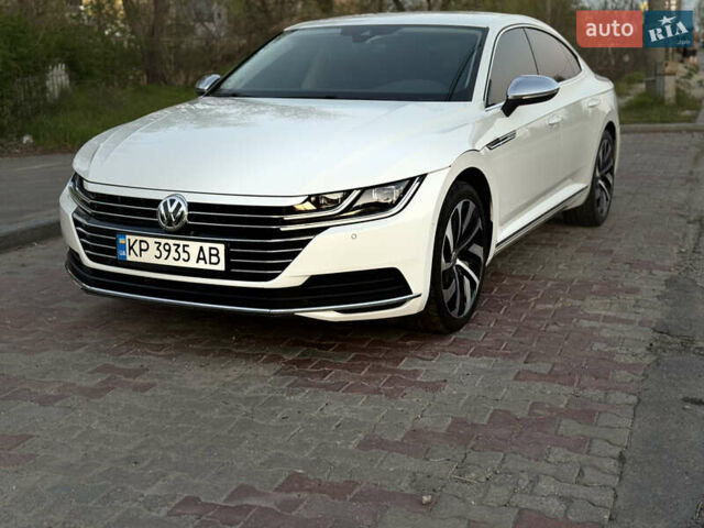 Белый Фольксваген Arteon, объемом двигателя 1.97 л и пробегом 160 тыс. км за 27000 $, фото 49 на Automoto.ua