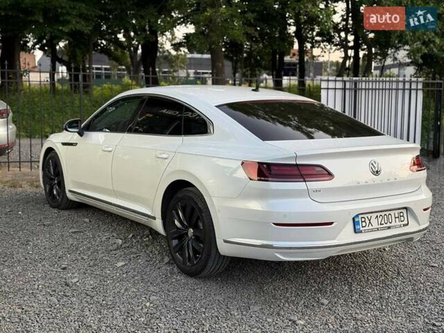 Белый Фольксваген Arteon, объемом двигателя 2 л и пробегом 229 тыс. км за 22000 $, фото 15 на Automoto.ua