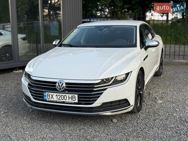 Белый Фольксваген Arteon, объемом двигателя 2 л и пробегом 229 тыс. км за 22000 $, фото 4 на Automoto.ua
