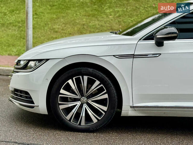 Белый Фольксваген Arteon, объемом двигателя 2 л и пробегом 206 тыс. км за 24500 $, фото 11 на Automoto.ua