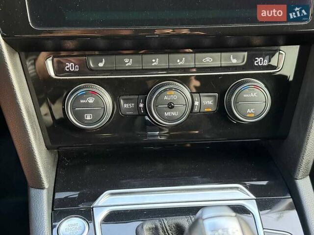 Белый Фольксваген Arteon, объемом двигателя 2 л и пробегом 229 тыс. км за 22000 $, фото 46 на Automoto.ua