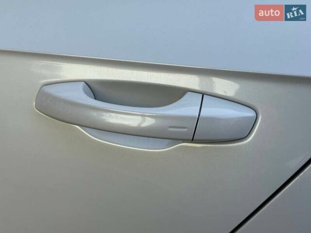 Белый Фольксваген Arteon, объемом двигателя 2 л и пробегом 229 тыс. км за 22000 $, фото 26 на Automoto.ua