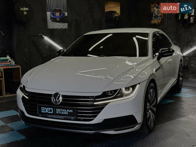 Фольксваген Arteon 2017 в Киеве на Automoto.ua Белый Фольксваген Arteon, объемом двигателя 1.97 л и пробегом 212 тыс. км за 24000 $, фото 3 на Automoto.ua
